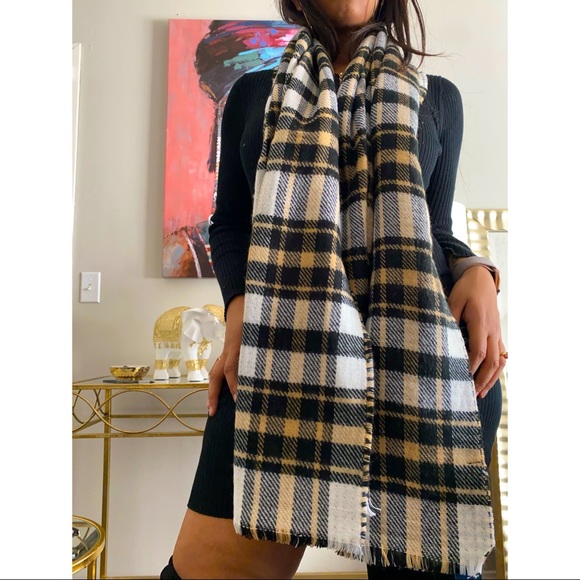 Charter Club Large Plaid Reversible Scarf - Picture 2 of 5